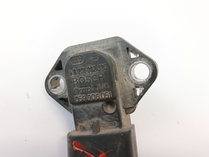 Recambio de sensor presion para audi a6 avant (4b5) 2.5 tdi referencia OEM IAM 059906051  