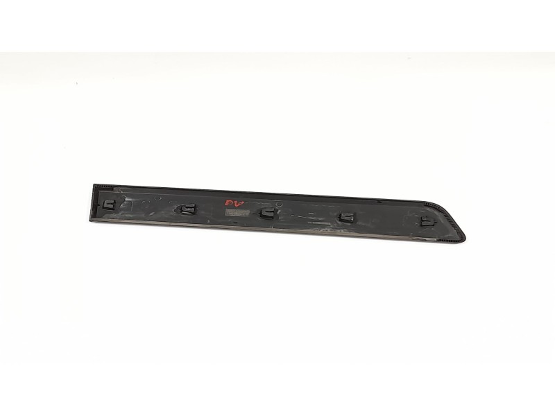 Recambio de moldura para peugeot bipper tepee basic stt 1.3 hdi referencia OEM IAM 1308820070  