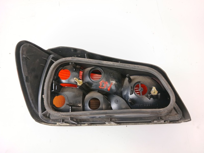 Recambio de piloto trasero derecho para peugeot 306 break (7e, n3, n5) 1.9 td referencia OEM IAM   