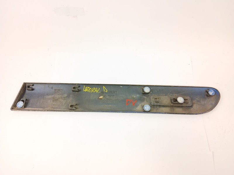 Recambio de moldura para citroën xsara coupé (n0) 1.9 td referencia OEM IAM 9625763177  