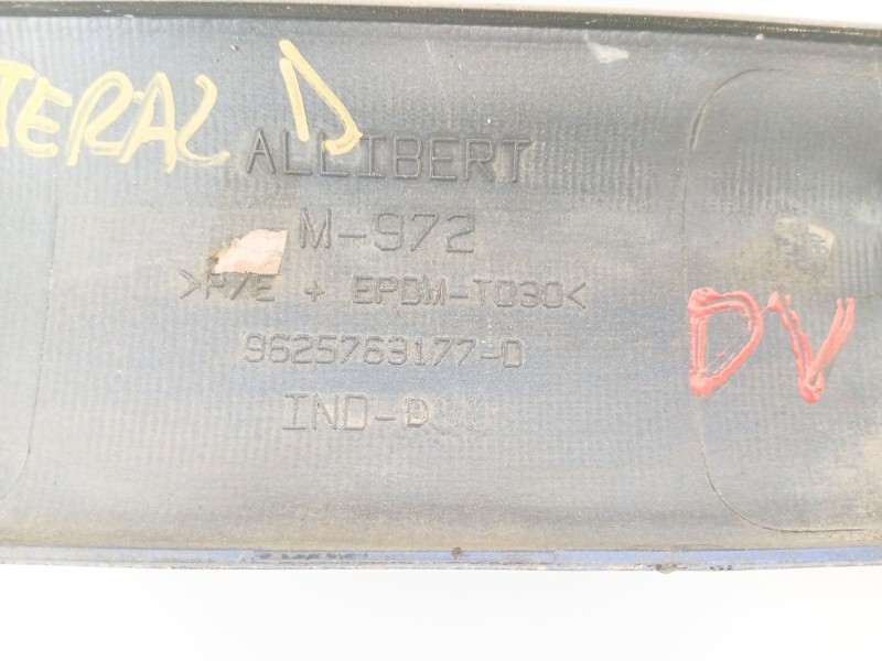 Recambio de moldura para citroën xsara coupé (n0) 1.9 td referencia OEM IAM 9625763177  