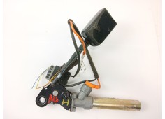 Recambio de enganche cinturon seguridad delantero izquierdo para citroën xsara (n1) 1.9 d referencia OEM IAM 542347711A  