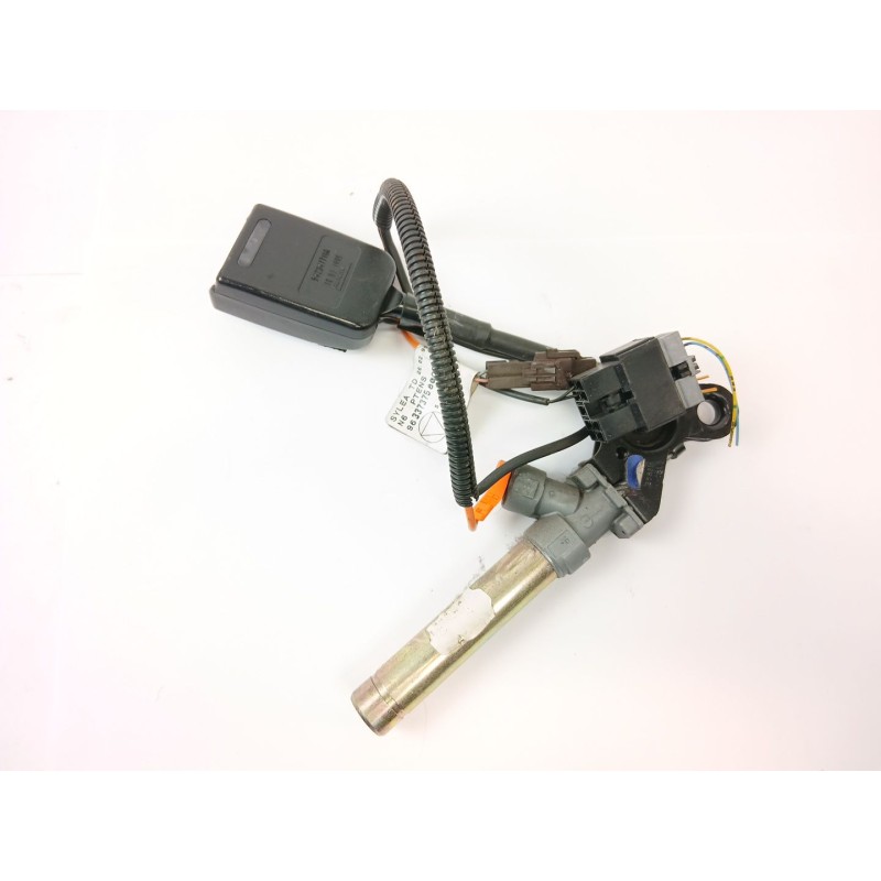 Recambio de enganche cinturon seguridad delantero izquierdo para citroën xsara (n1) 1.9 d referencia OEM IAM 542347711A  