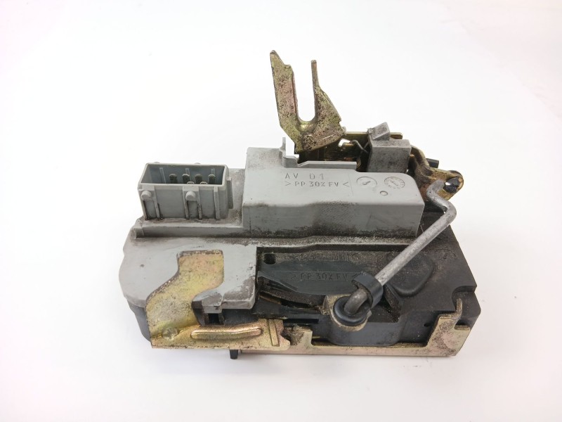 Recambio de cerradura puerta delantera derecha para citroën xsara (n1) 1.9 d referencia OEM IAM   