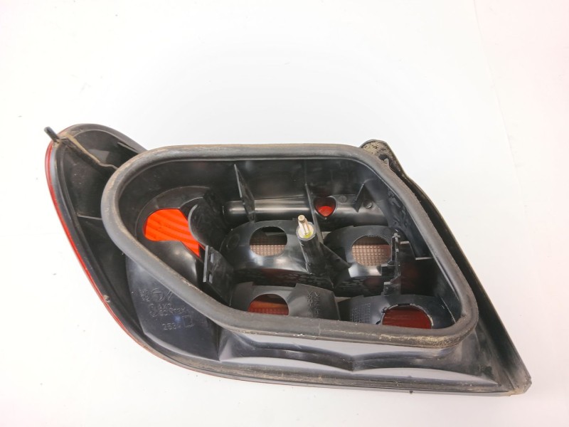 Recambio de piloto trasero derecho para citroën xsara (n1) 1.9 d referencia OEM IAM 2534D  