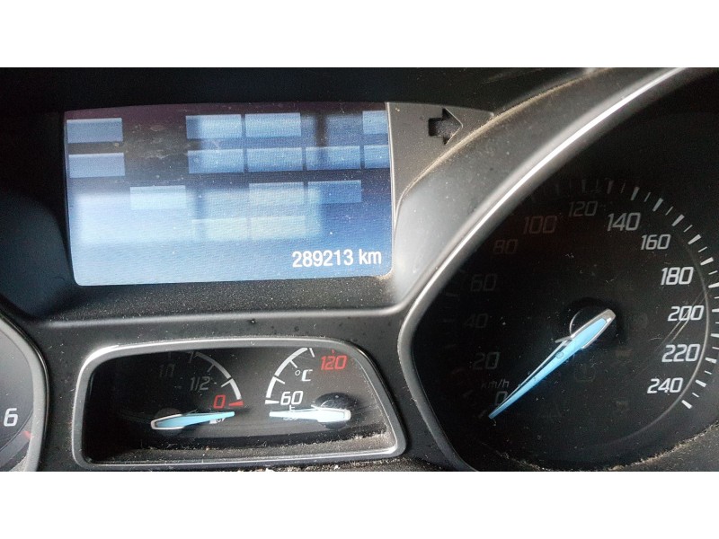 ford focus iii sedán del año 2014