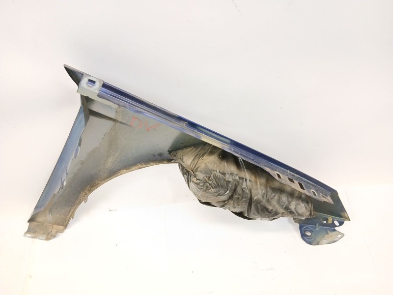 Recambio de aleta delantera izquierda para ford focus iii sedán 1.6 tdci referencia OEM IAM   