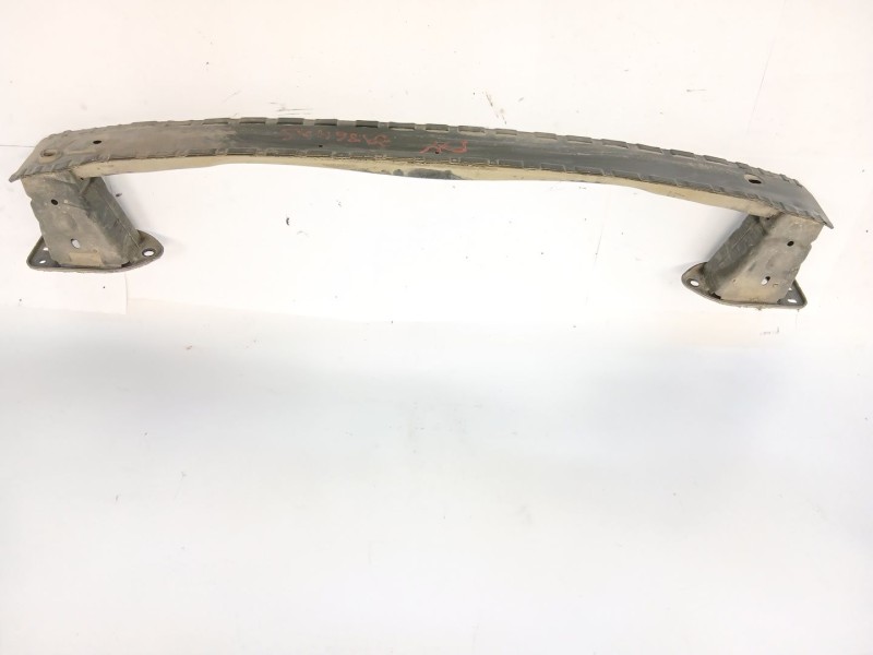Recambio de refuerzo paragolpes delantero para ford focus iii sedán 1.6 tdci referencia OEM IAM   