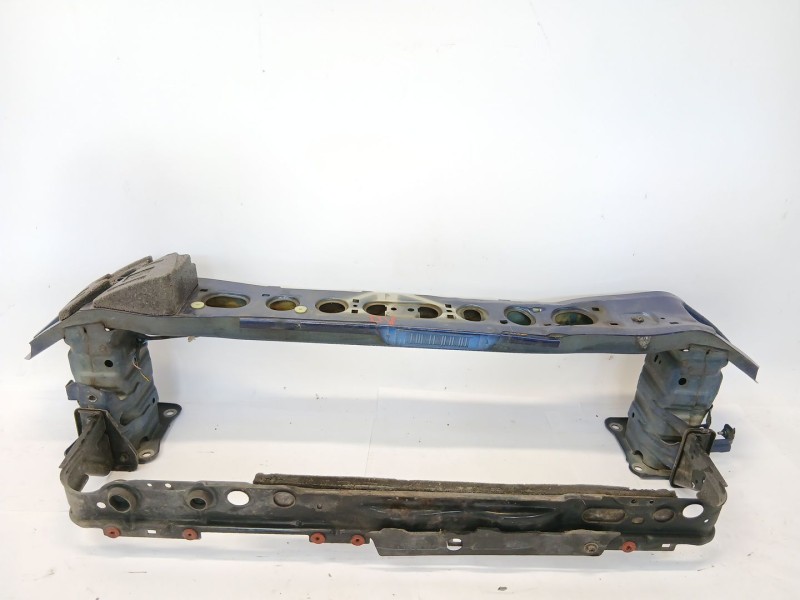 Recambio de refuerzo paragolpes delantero para ford focus iii sedán 1.6 tdci referencia OEM IAM   
