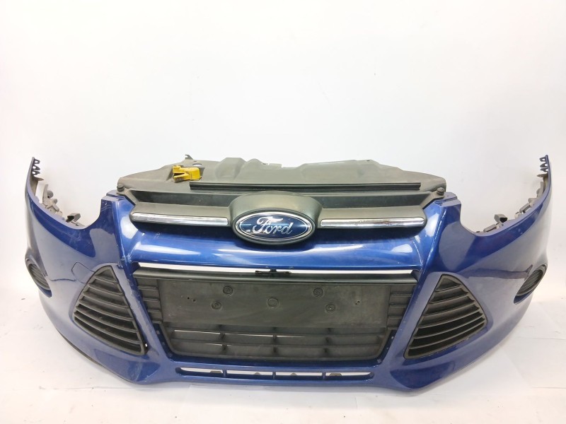 Recambio de paragolpes delantero para ford focus iii sedán 1.6 tdci referencia OEM IAM   