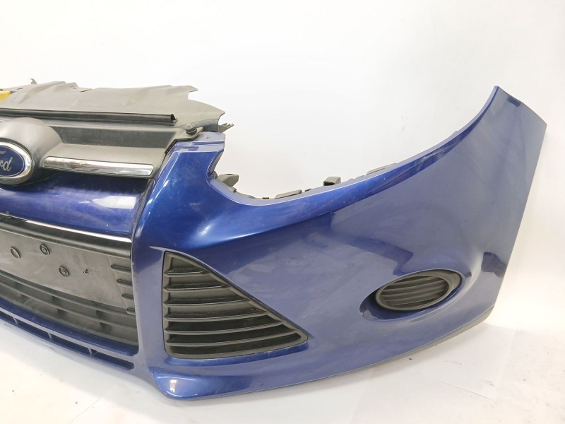 Recambio de paragolpes delantero para ford focus iii sedán 1.6 tdci referencia OEM IAM   
