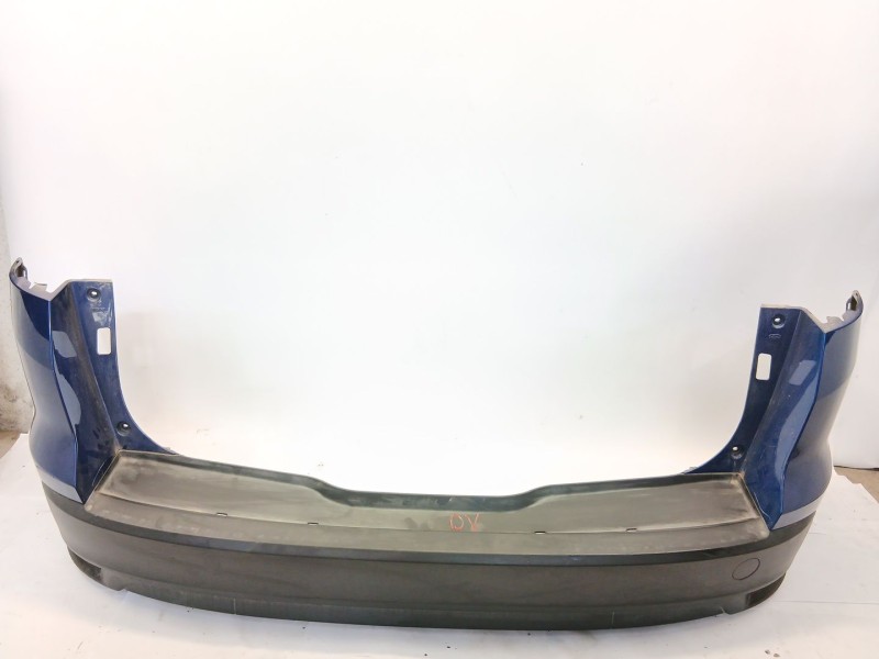 Recambio de paragolpes trasero para ford focus iii sedán 1.6 tdci referencia OEM IAM   