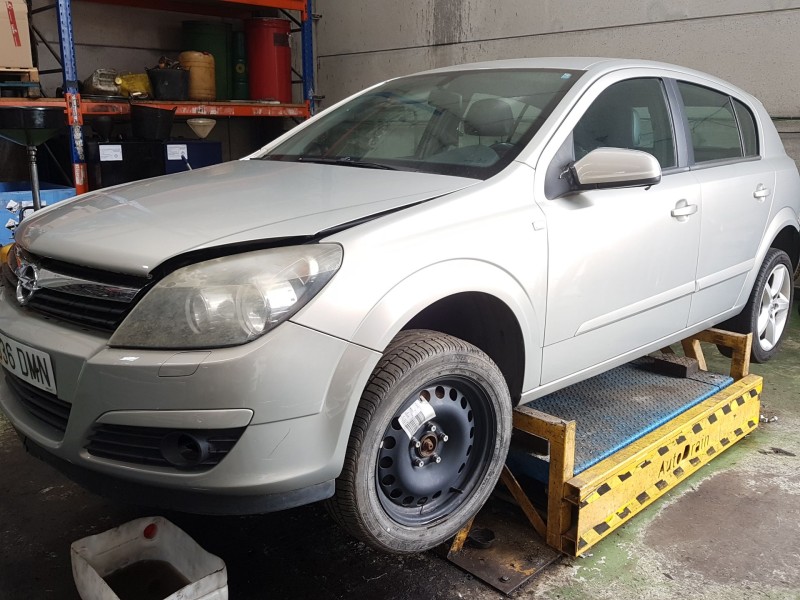 opel astra h (a04) del año 2005