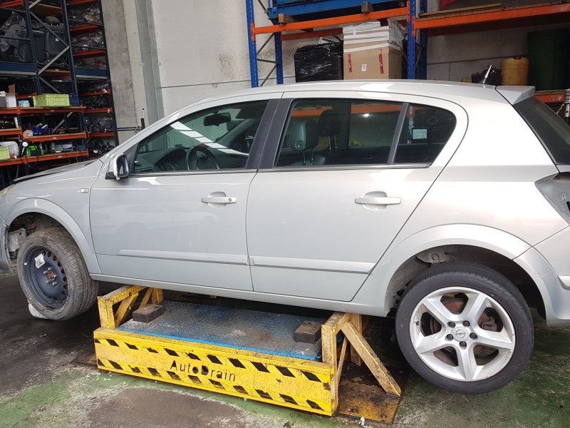 opel astra h (a04) del año 2005