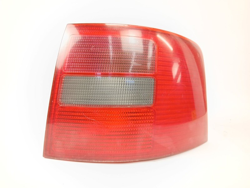 Recambio de piloto trasero derecho para audi allroad quattro (4b5) 2.5 tdi (132kw) referencia OEM IAM 4B9945096  