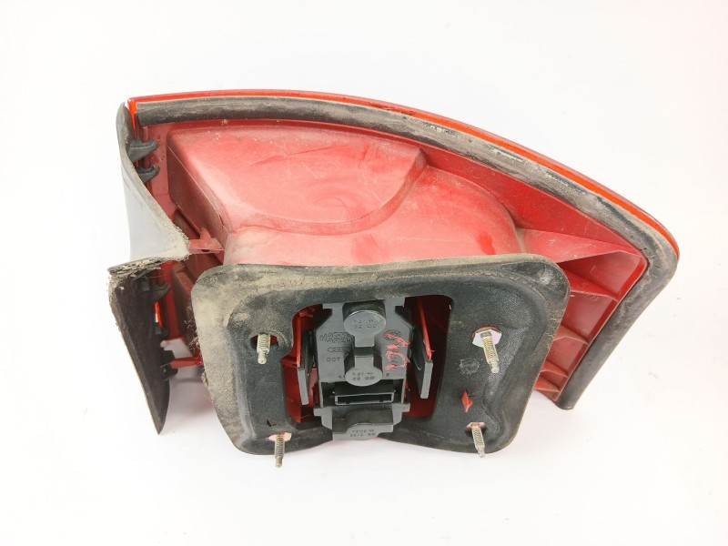 Recambio de piloto trasero izquierdo para audi allroad quattro (4b5) 2.5 tdi (132kw) referencia OEM IAM 4B9945095  