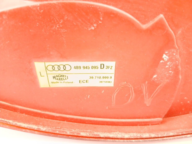 Recambio de piloto trasero izquierdo para audi allroad quattro (4b5) 2.5 tdi (132kw) referencia OEM IAM 4B9945095  