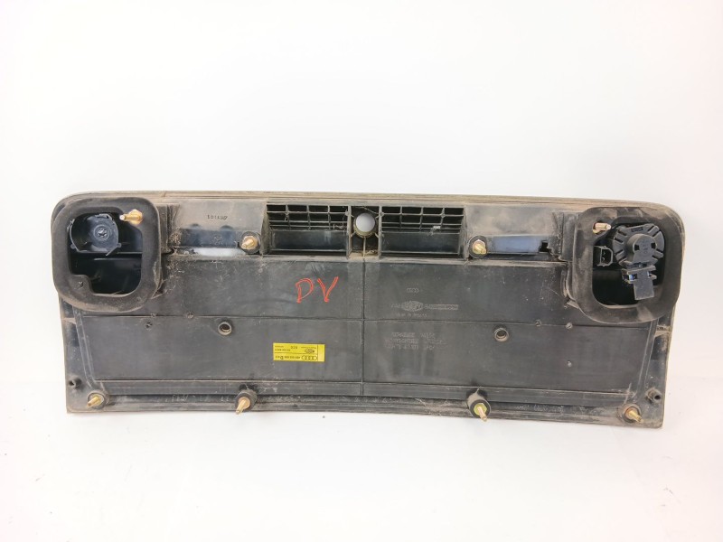 Recambio de portamatriculas para audi allroad quattro (4b5) 2.5 tdi (132kw) referencia OEM IAM 4B9945695  