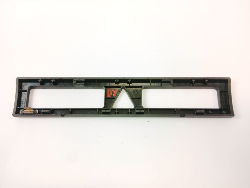 Recambio de moldura para audi allroad quattro (4b5) 2.5 tdi (132kw) referencia OEM IAM 4B0863321  