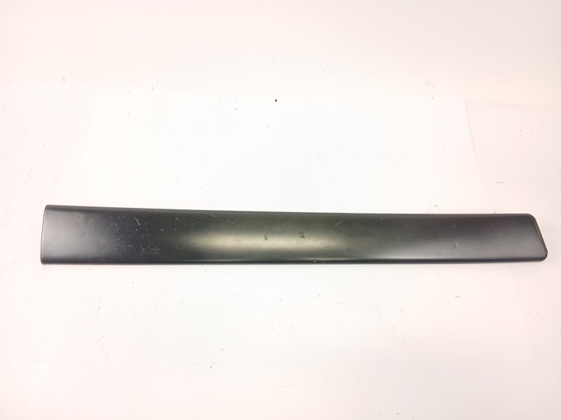 Recambio de moldura para audi allroad quattro (4b5) 2.5 tdi (132kw) referencia OEM IAM 4B0867409  