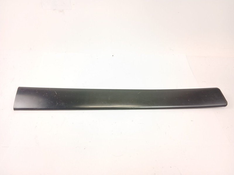 Recambio de moldura para audi allroad quattro (4b5) 2.5 tdi (132kw) referencia OEM IAM 4B0867409  