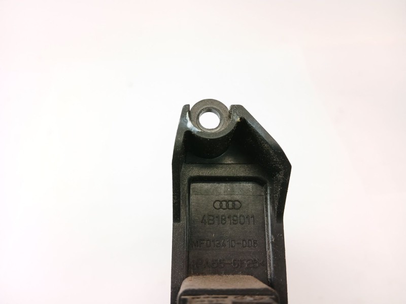 Recambio de resistencia calefaccion para audi allroad quattro (4b5) 2.5 tdi (132kw) referencia OEM IAM 4B1819011  