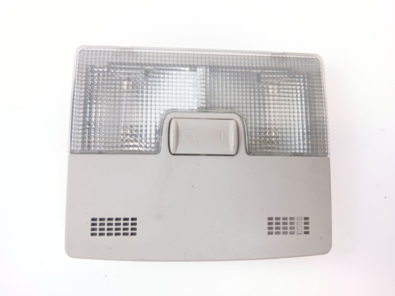 Recambio de luz interior para audi allroad quattro (4b5) 2.5 tdi (132kw) referencia OEM IAM 4B0947105C  