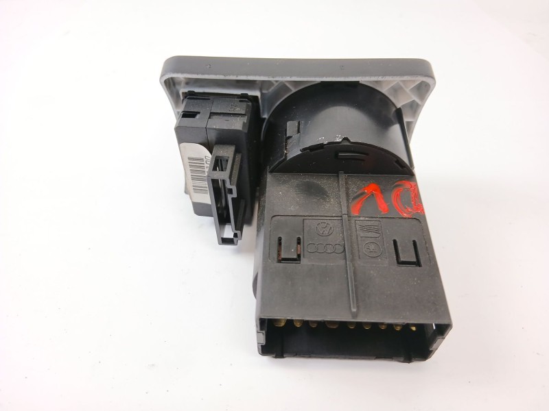 Recambio de mando luces para audi allroad quattro (4b5) 2.5 tdi (132kw) referencia OEM IAM 4B1941531  