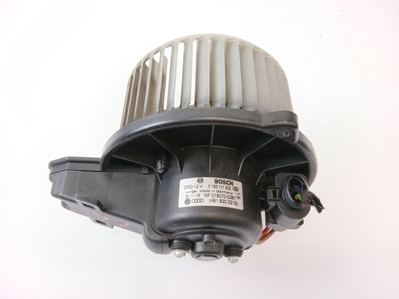 Recambio de motor calefaccion para audi allroad quattro (4b5) 2.5 tdi (132kw) referencia OEM IAM 4B1820021B  
