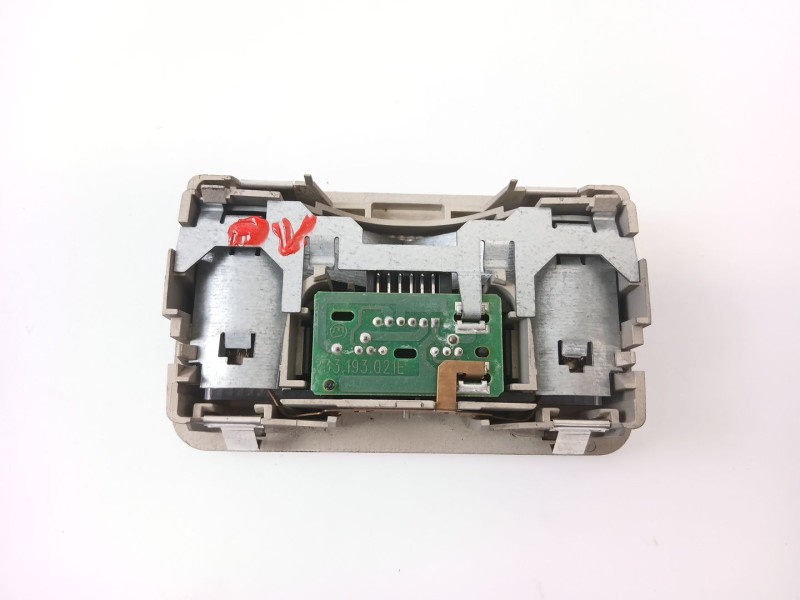 Recambio de luz interior para audi allroad quattro (4b5) 2.5 tdi (132kw) referencia OEM IAM B9947123  