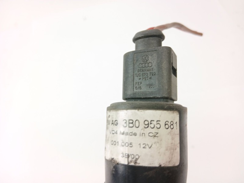 Recambio de bomba limpia para audi allroad quattro (4b5) 2.5 tdi (132kw) referencia OEM IAM 3B0955681  