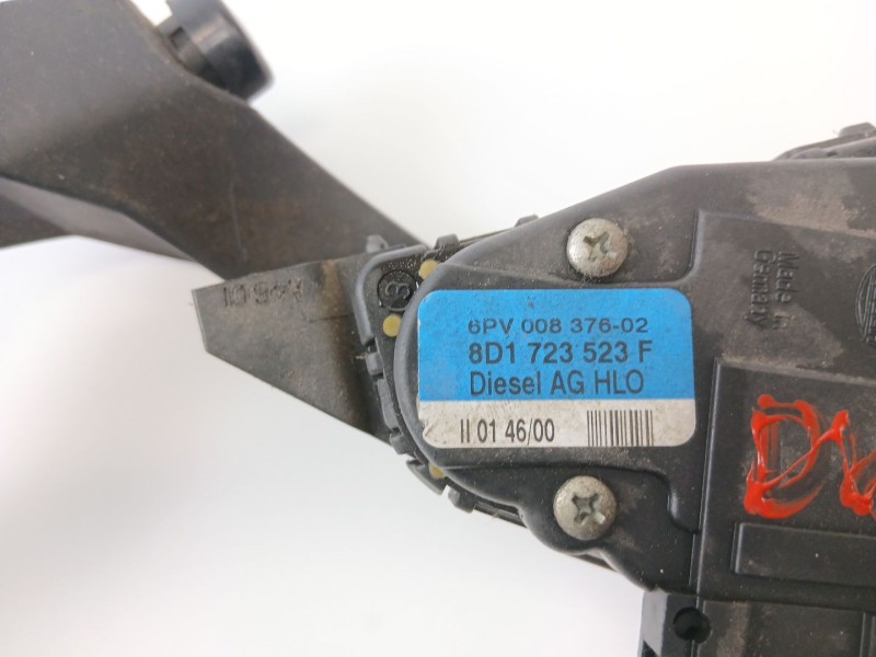Recambio de potenciometro pedal para audi allroad quattro (4b5) 2.5 tdi (132kw) referencia OEM IAM 8D1723523  