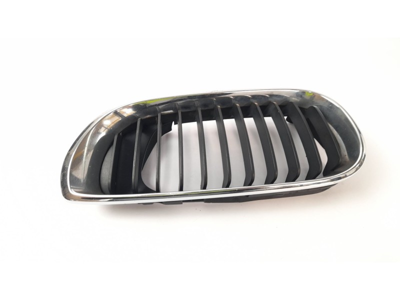 Recambio de rejilla delantera para bmw serie 3 touring (e46) 320d referencia OEM IAM 511370305490  