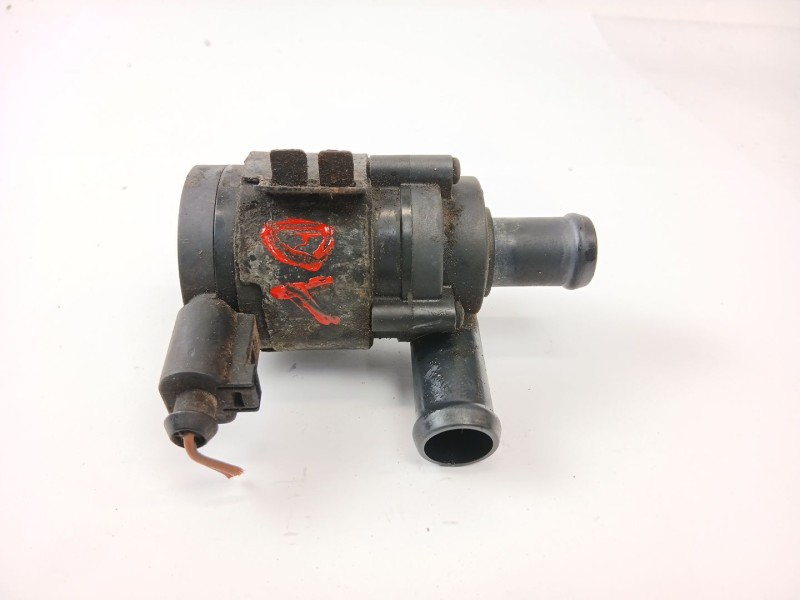 Recambio de bomba agua para audi allroad quattro (4b5) 2.5 tdi (132kw) referencia OEM IAM 4B0203510  