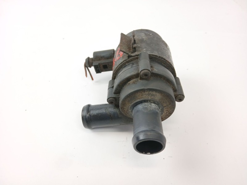 Recambio de bomba agua para audi allroad quattro (4b5) 2.5 tdi (132kw) referencia OEM IAM 4B0203510  