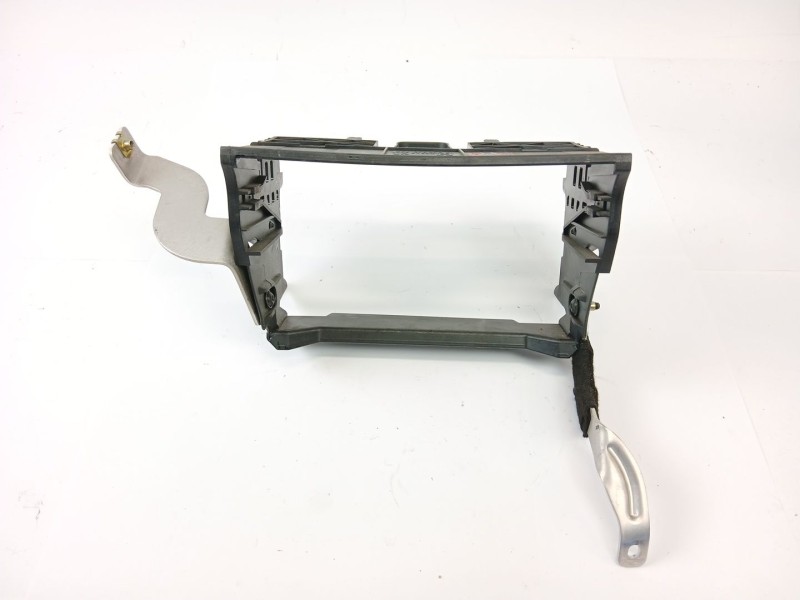 Recambio de moldura para audi allroad quattro (4b5) 2.5 tdi (132kw) referencia OEM IAM 4B0858075  