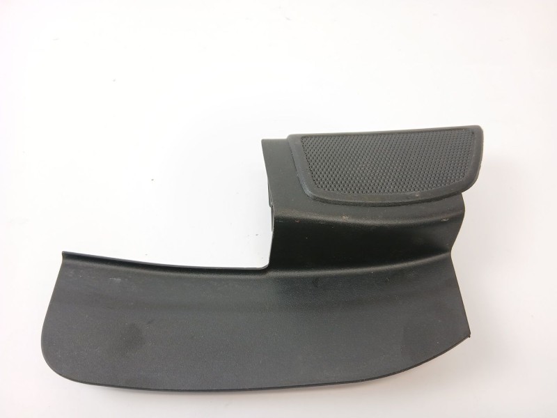 Recambio de moldura para ford focus iii sedán 1.6 tdci referencia OEM IAM BM5118C863A  