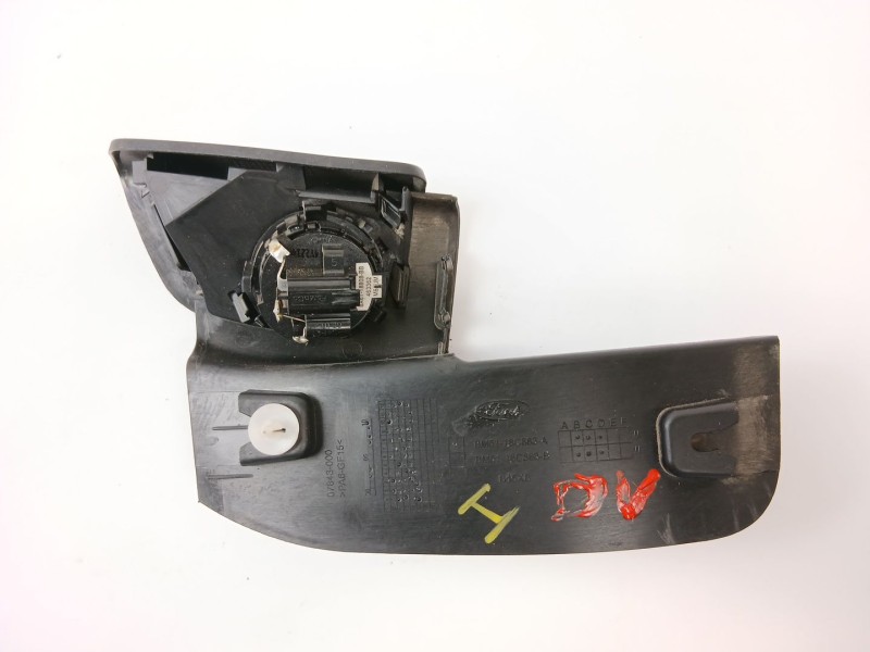 Recambio de moldura para ford focus iii sedán 1.6 tdci referencia OEM IAM BM5118C863A  