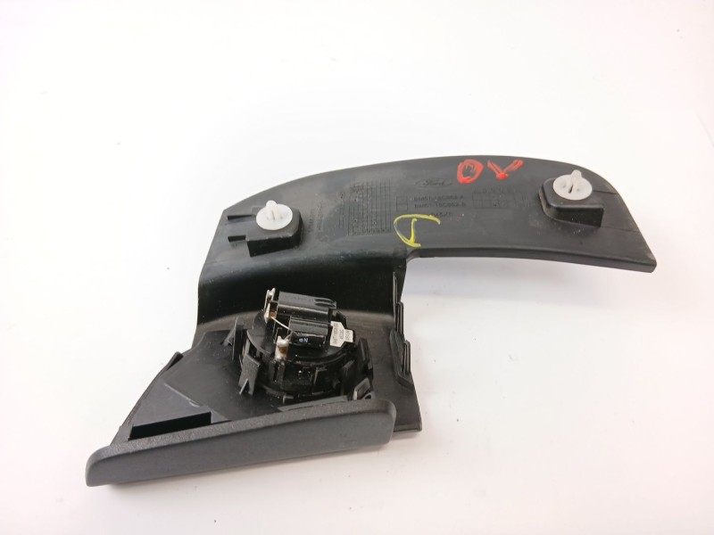Recambio de moldura para ford focus iii sedán 1.6 tdci referencia OEM IAM BM5118C862A  