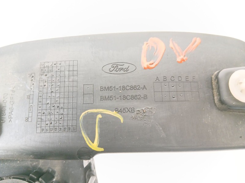 Recambio de moldura para ford focus iii sedán 1.6 tdci referencia OEM IAM BM5118C862A  