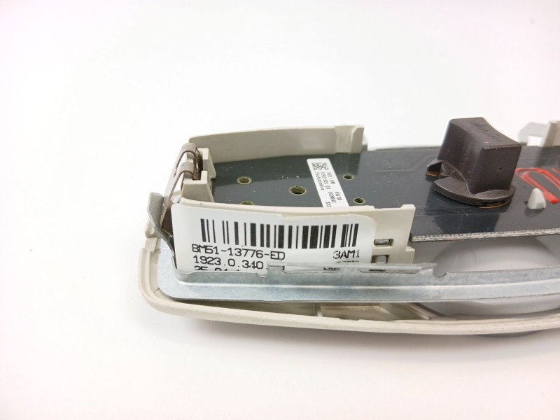 Recambio de luz interior para ford focus iii sedán 1.6 tdci referencia OEM IAM BM5113776  
