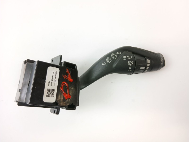 Recambio de mando limpia para ford focus iii sedán 1.6 tdci referencia OEM IAM AV6T17A553AE  