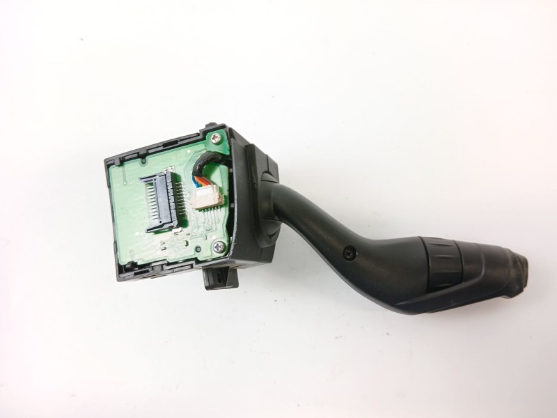 Recambio de mando limpia para ford focus iii sedán 1.6 tdci referencia OEM IAM AV6T17A553AE  