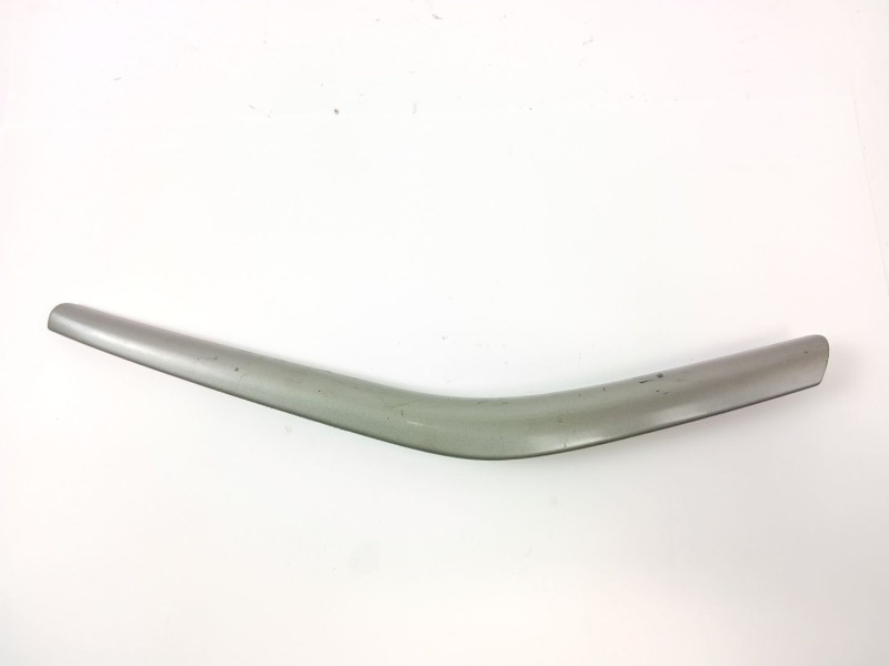 Recambio de moldura para ford focus iii sedán 1.6 tdci referencia OEM IAM bm51a24184  