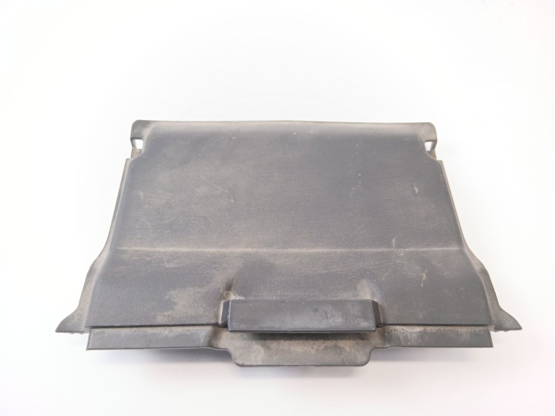 Recambio de moldura para ford focus iii sedán 1.6 tdci referencia OEM IAM AM5110A659  