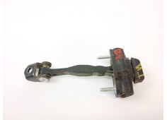 Recambio de retenedor puerta para ford focus iii sedán 1.6 tdci referencia OEM IAM    2