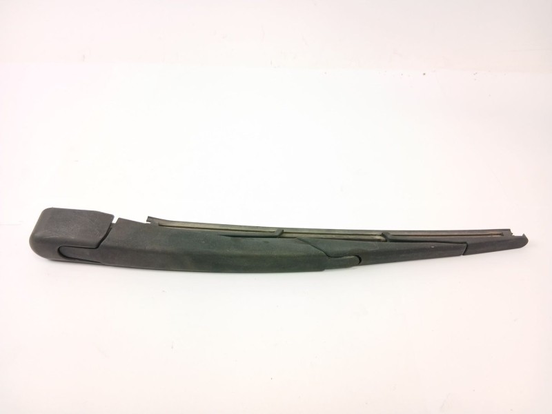 Recambio de brazo limpia trasero para ford focus iii sedán 1.6 tdci referencia OEM IAM   
