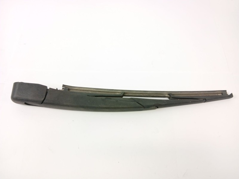 Recambio de brazo limpia trasero para ford focus iii sedán 1.6 tdci referencia OEM IAM   