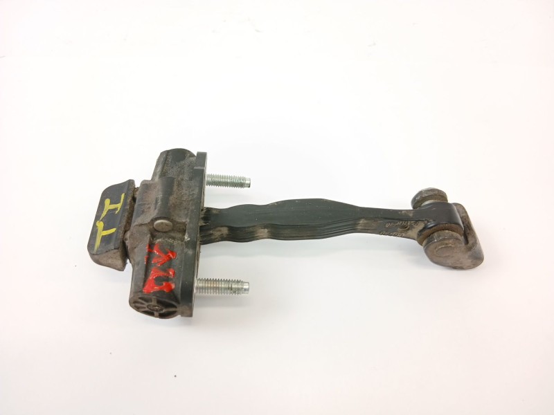 Recambio de retenedor puerta para ford focus iii sedán 1.6 tdci referencia OEM IAM   