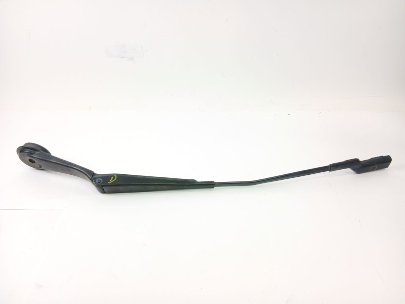 Recambio de brazo limpia delantero derecho para ford focus iii sedán 1.6 tdci referencia OEM IAM   
